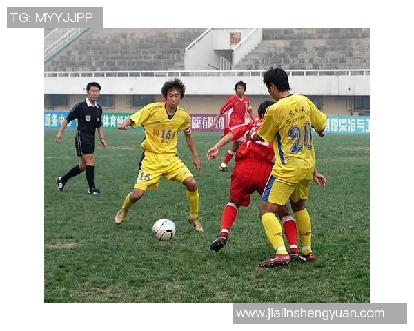 武汉足球队包夹战术革新探讨与未来发展展望